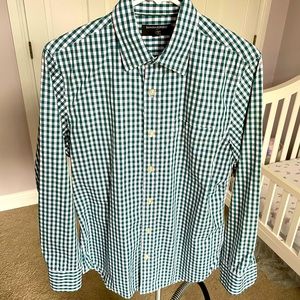 Men’s non-iron dress shirt